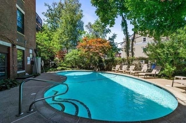 1945 Commonwealth Ave 7, Boston, MA 02135