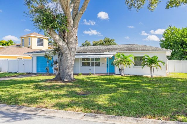 2001 41ST STREET N, St Petersburg, FL 33713