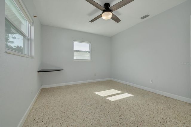 2001 41ST STREET N, St Petersburg, FL 33713