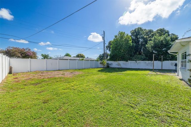 2001 41ST STREET N, St Petersburg, FL 33713