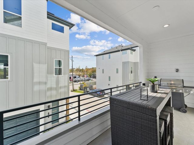 4832 Pinemont Drive, Houston, TX 77092