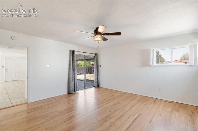 633 S Prairie Avenue, Pueblo, CO 81005