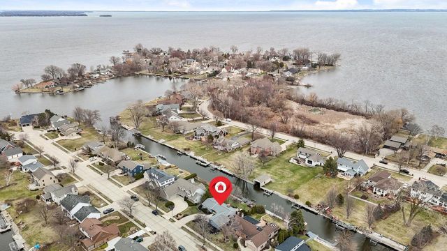 1866 CLIFFVIEW COURT, Oshkosh, WI 54901