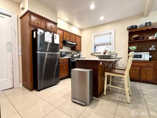 264 Grant Avenue, Highland Park, NJ 08904