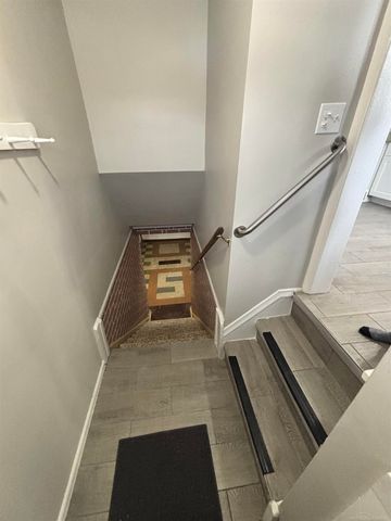 21128 Erben Street, Saint Clair Shores, MI 48081