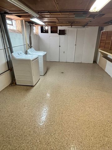 21128 Erben Street, Saint Clair Shores, MI 48081