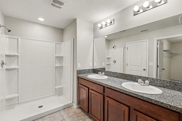204 ENGLISH CHANNEL PLACE, Dover, FL 33527