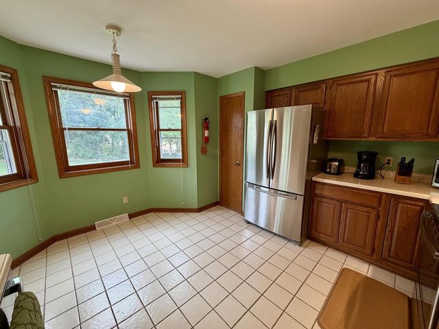 2809 Maple View Drive, Madison, WI 53719