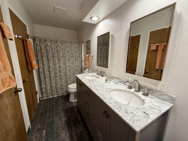 2809 Maple View Drive, Madison, WI 53719