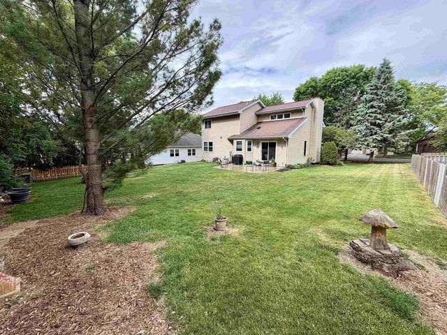 2809 Maple View Drive, Madison, WI 53719