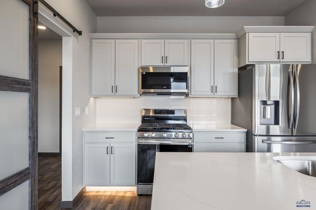 4846 PAPILLION DR, Rapid City, SD 57703