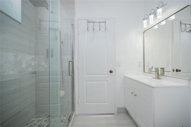 8891 NW 178Th Lane, Miami, FL 33018