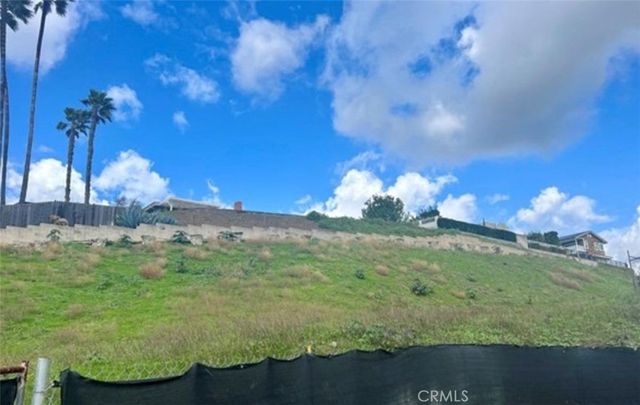 19351 Lemon Hill Drive, Santa Ana, CA 92705