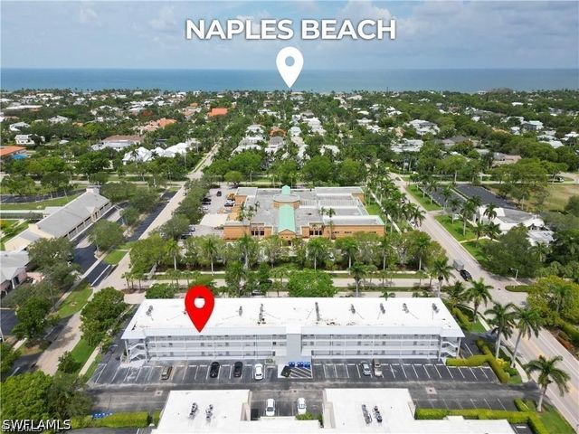 72 7th ST S 310, Naples, FL 34102