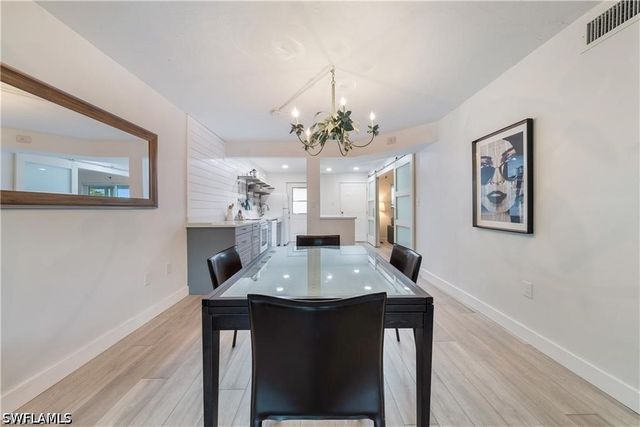 72 7th ST S 310, Naples, FL 34102