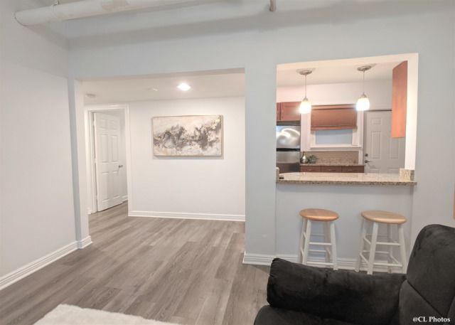 4312 N CLARENDON Avenue 1200, Chicago, IL 60613