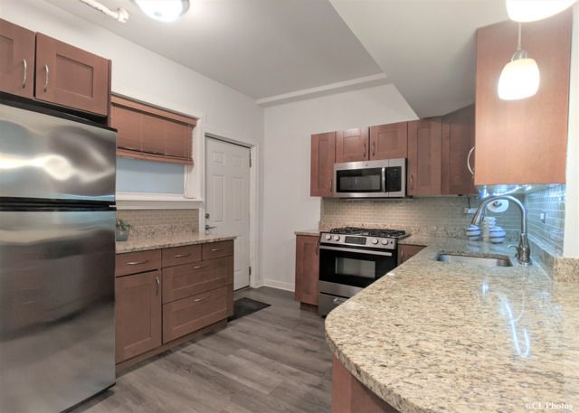 4312 N CLARENDON Avenue 1200, Chicago, IL 60613