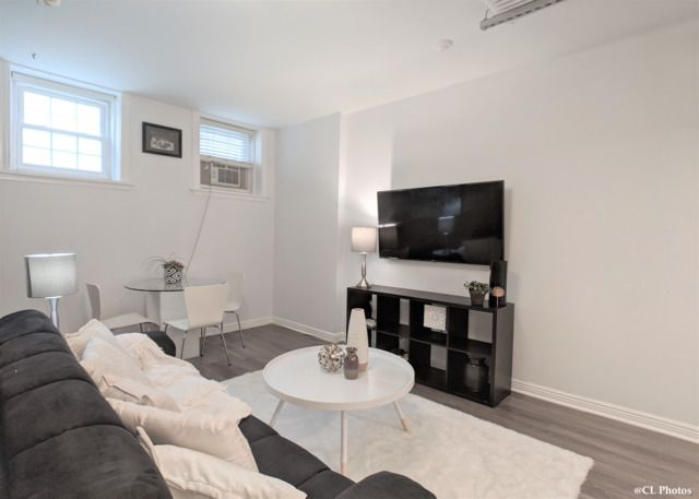 4312 N CLARENDON Avenue 1200, Chicago, IL 60613