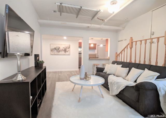 4312 N CLARENDON Avenue 1200, Chicago, IL 60613