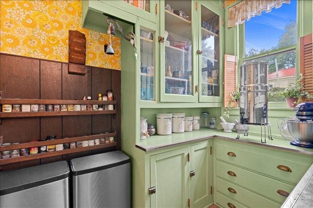 703 St Clair AVENUE, Sheboygan, WI 53081