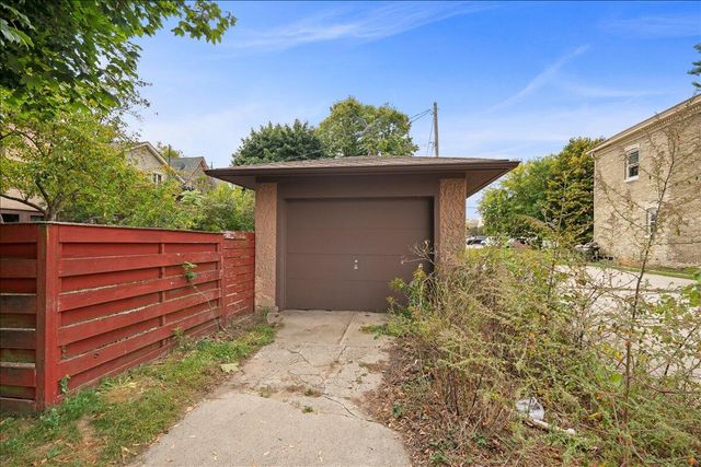 703 St Clair AVENUE, Sheboygan, WI 53081