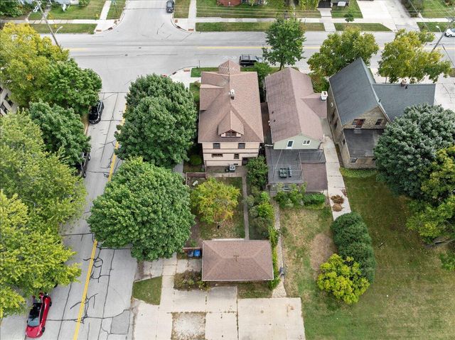 703 St Clair AVENUE, Sheboygan, WI 53081
