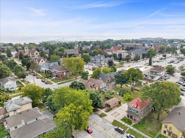 703 St Clair AVENUE, Sheboygan, WI 53081