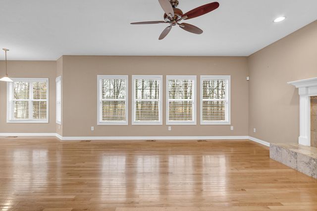 2375 Cross Creek Court, Lewis Center, OH 43035