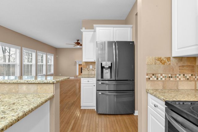 2375 Cross Creek Court, Lewis Center, OH 43035