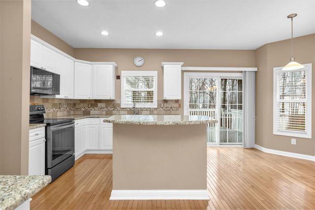 2375 Cross Creek Court, Lewis Center, OH 43035