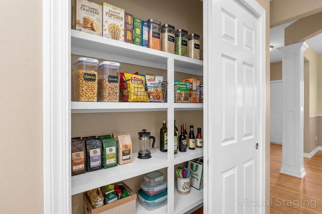 2375 Cross Creek Court, Lewis Center, OH 43035