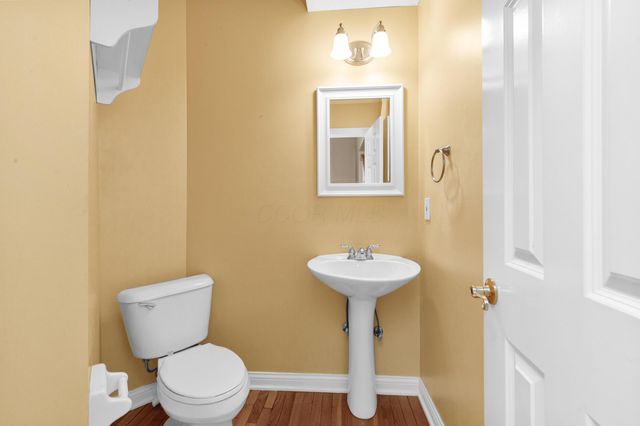 2375 Cross Creek Court, Lewis Center, OH 43035