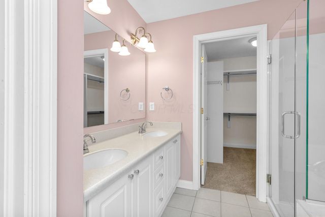 2375 Cross Creek Court, Lewis Center, OH 43035