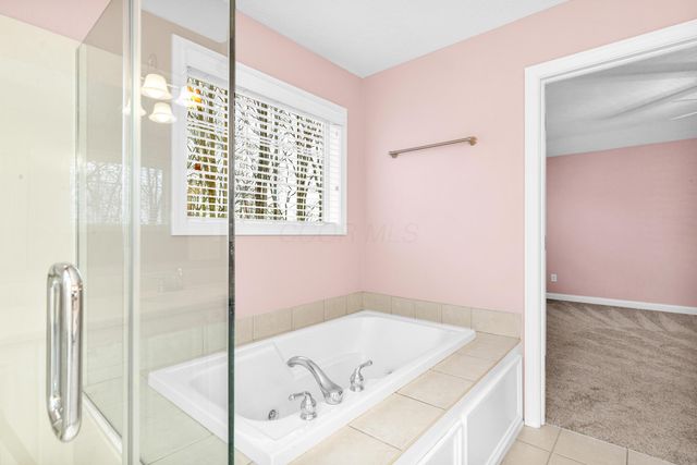 2375 Cross Creek Court, Lewis Center, OH 43035