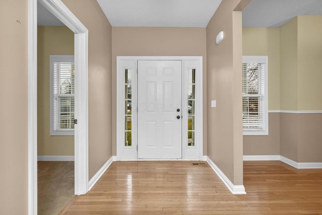 2375 Cross Creek Court, Lewis Center, OH 43035