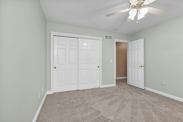 2375 Cross Creek Court, Lewis Center, OH 43035