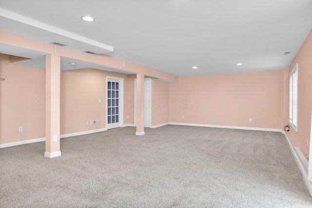 2375 Cross Creek Court, Lewis Center, OH 43035