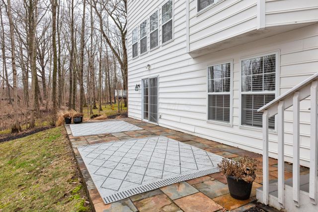 2375 Cross Creek Court, Lewis Center, OH 43035