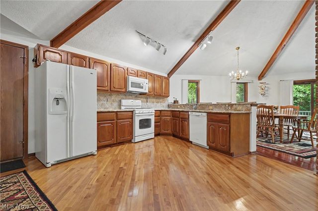 8188 Kepler Avenue NW, Canal Fulton, OH 44614