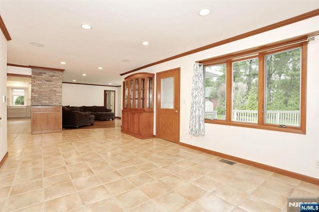 434 Hasbrouck Boulevard, Oradell, NJ 07649