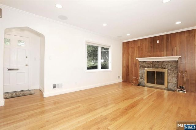 434 Hasbrouck Boulevard, Oradell, NJ 07649