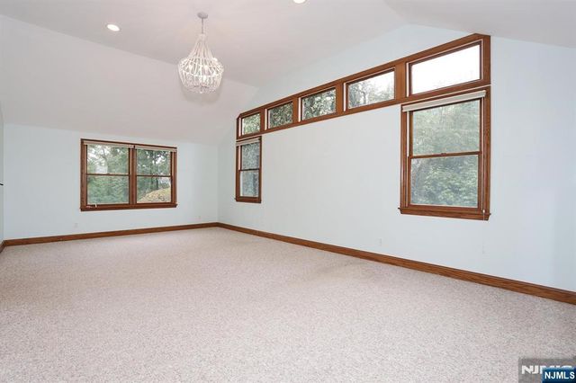 434 Hasbrouck Boulevard, Oradell, NJ 07649