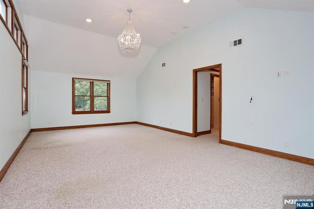 434 Hasbrouck Boulevard, Oradell, NJ 07649