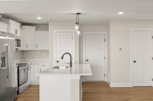 593 Hart Lane, Ankeny, IA 50021