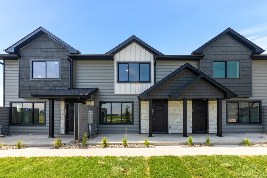 593 Hart Lane, Ankeny, IA 50021