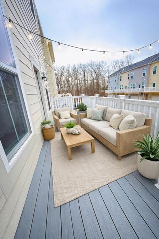 10165 QUEENS WAY, Manassas, VA 20110