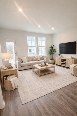 10165 QUEENS WAY, Manassas, VA 20110