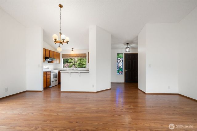 10090 Ogle Road NE, Poulsbo, WA 98370