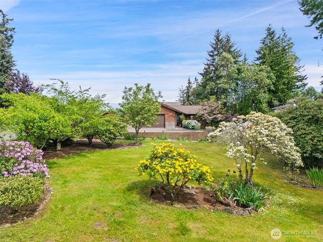 10090 Ogle Road NE, Poulsbo, WA 98370