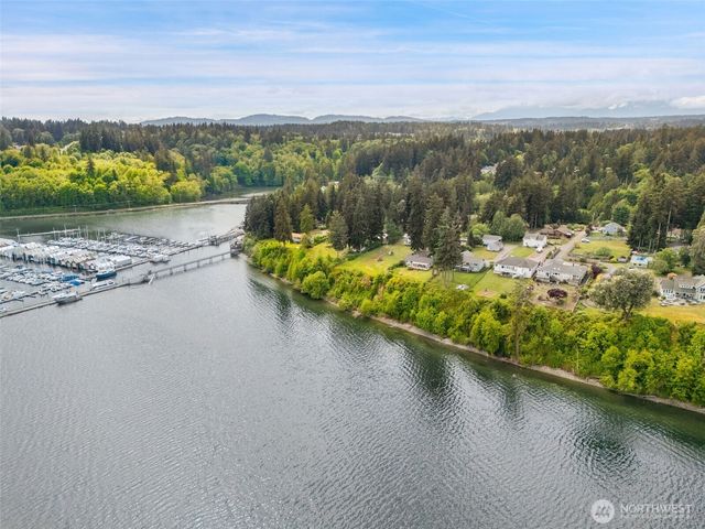 10090 Ogle Road NE, Poulsbo, WA 98370